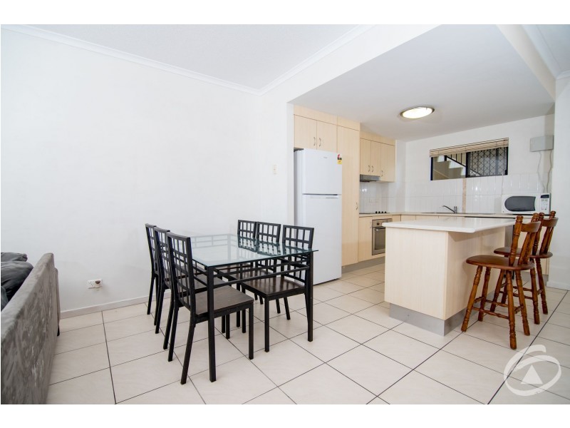 1/6 James Street, Cairns North QLD 4870