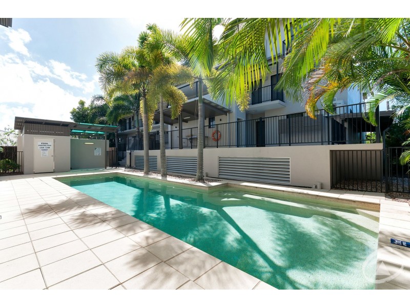 1/6 James Street, Cairns North QLD 4870