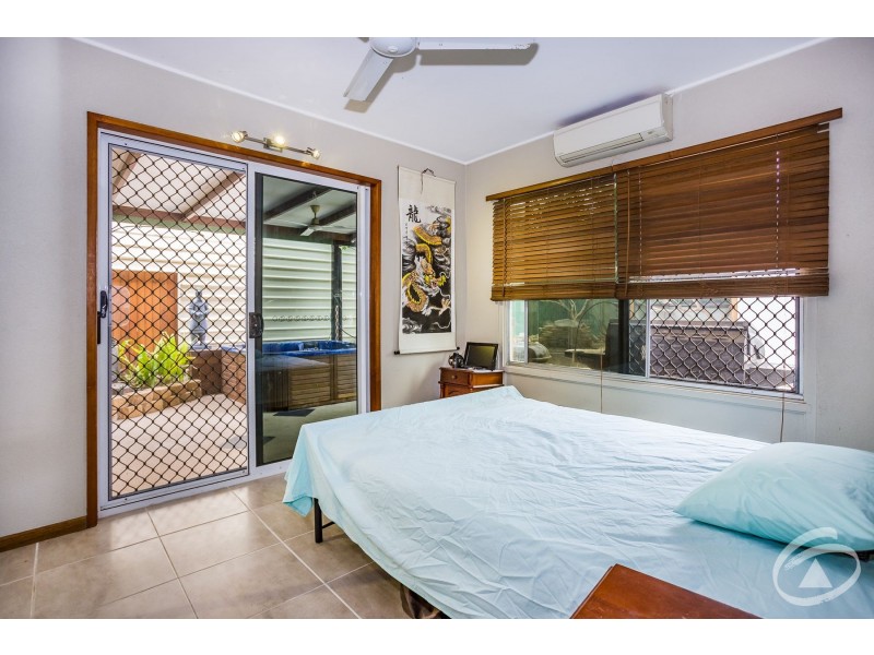 UNITS A&B 454 McCoombe Street, Mooroobool QLD 4870