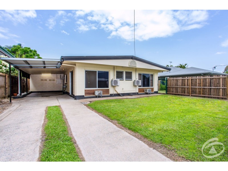 UNITS A&B 454 McCoombe Street, Mooroobool QLD 4870