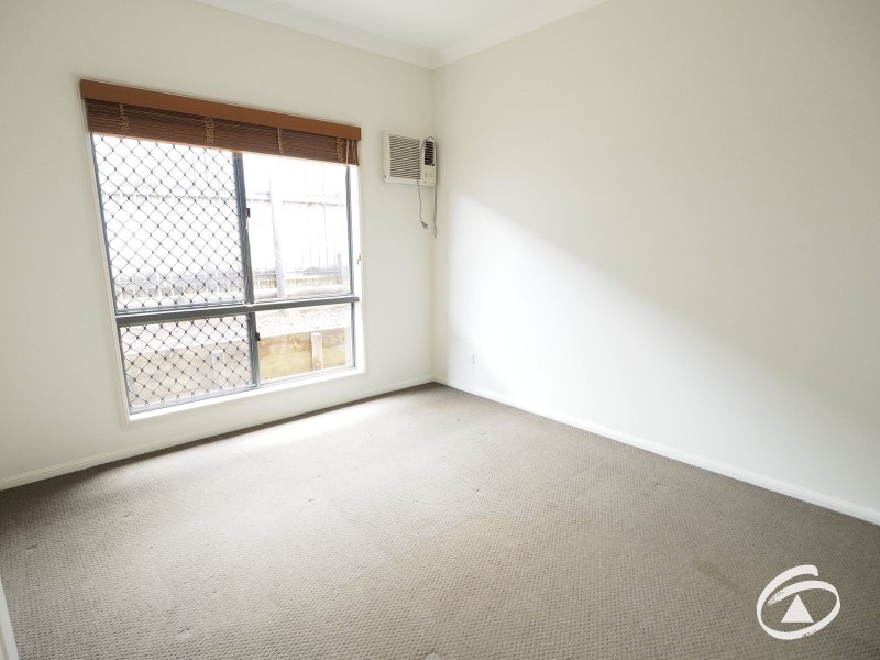 15 Elphinstone Street, Kanimbla QLD 4870