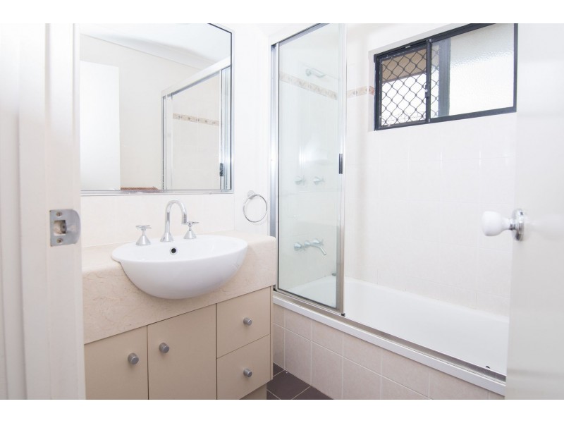 435 Varley Street, Yorkeys Knob QLD 4878