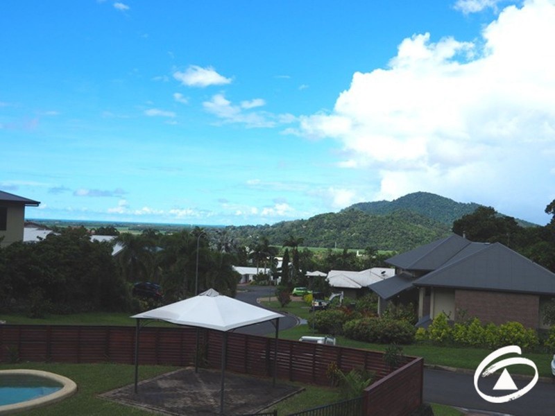 2 Barringtonia Close, Redlynch QLD 4870