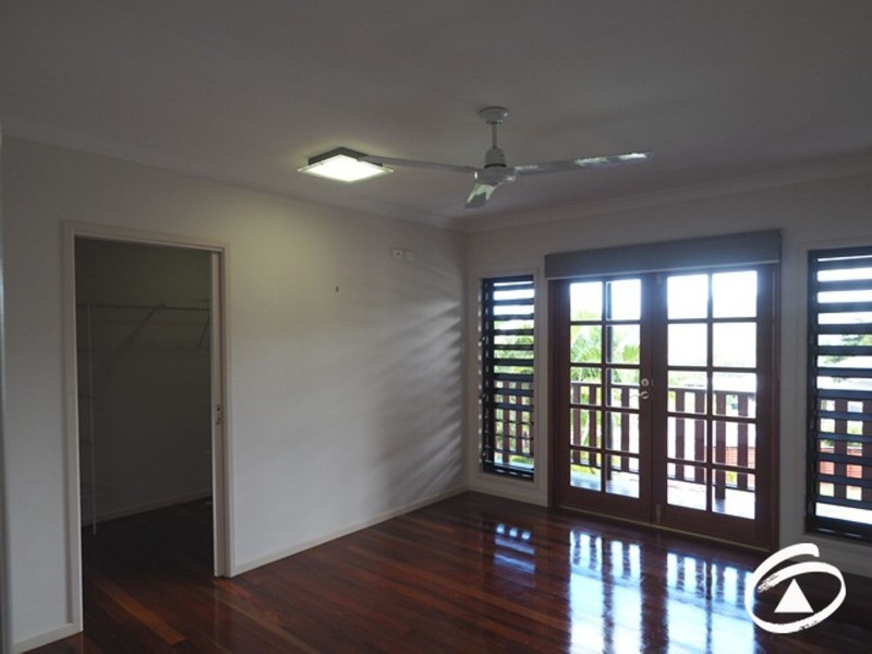 2 Barringtonia Close, Redlynch QLD 4870