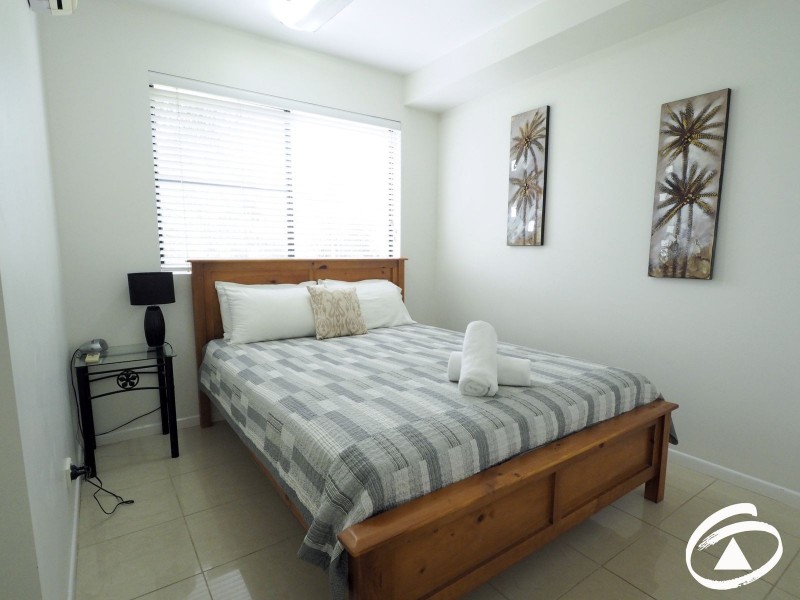 6/351 Lake Street, Cairns North QLD 4870
