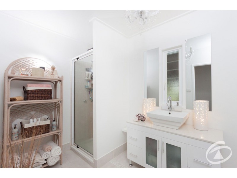 48 Macilwraith Street, Manoora QLD 4870