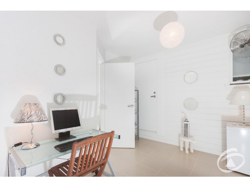 48 Macilwraith Street, Manoora QLD 4870