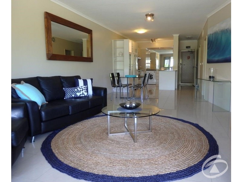 11/281 Esplanade, Cairns North QLD 4870
