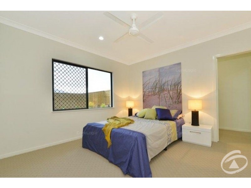 13 Laguna Avenue, Redlynch QLD 4870