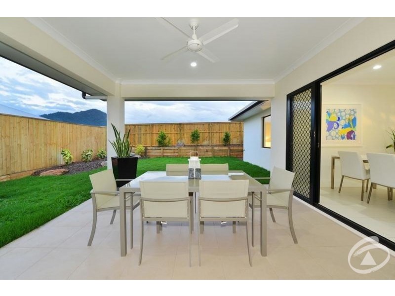 13 Laguna Avenue, Redlynch QLD 4870