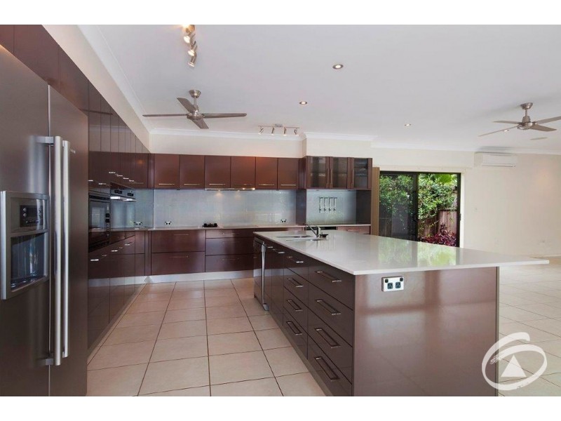 5 Rainbow Street, Kanimbla QLD 4870