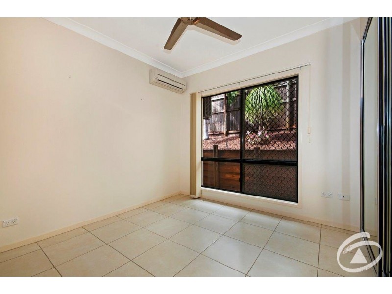 5 Rainbow Street, Kanimbla QLD 4870