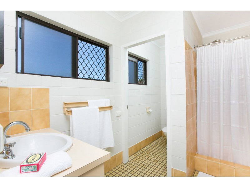 17/63-65 Moore Street, Trinity Beach QLD 4879