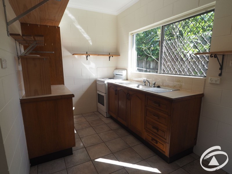 1/8 Denman Close, Manoora QLD 4870