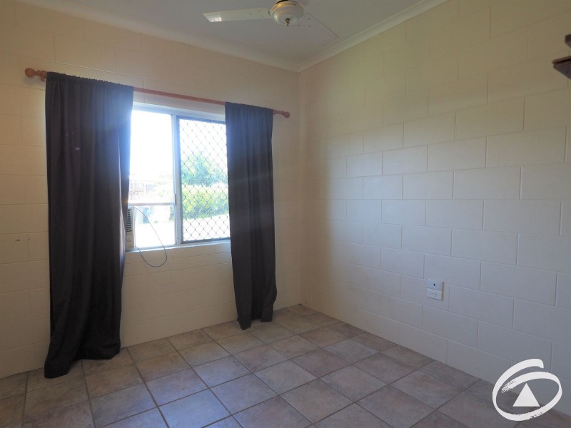 1/8 Denman Close, Manoora QLD 4870