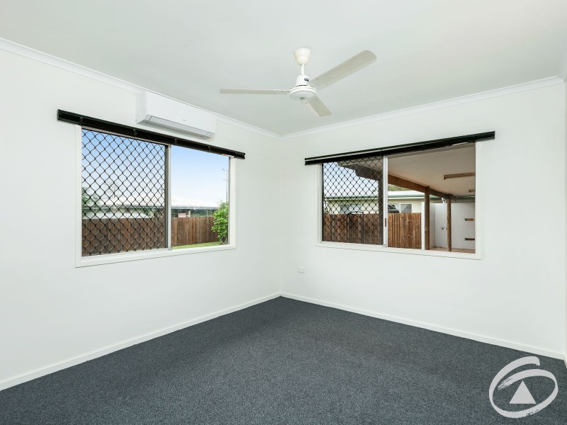 11 Maina Street, Woree QLD 4868