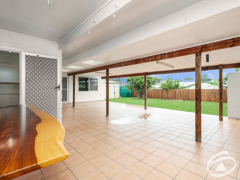 11 Maina Street, Woree QLD 4868