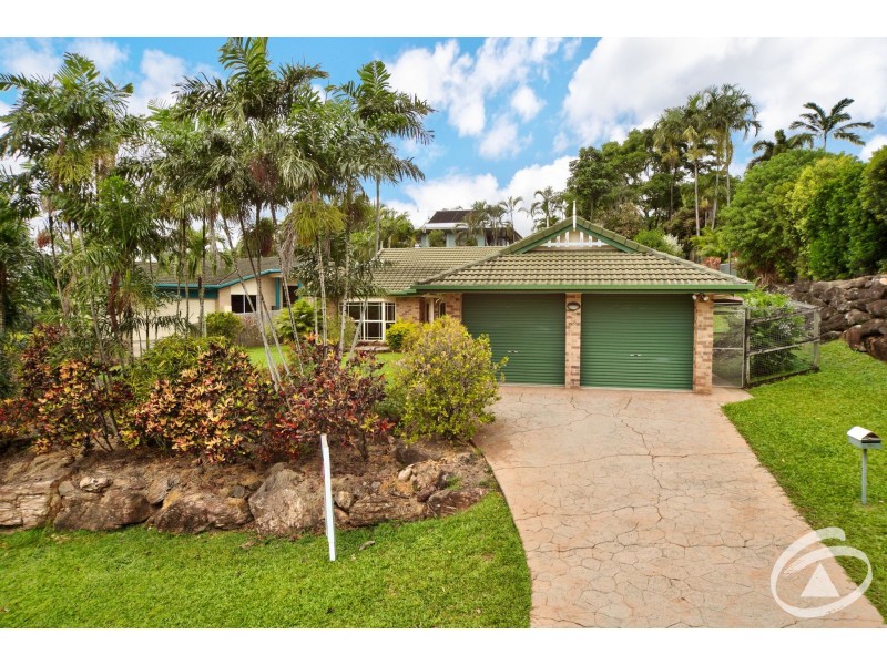 15 Eugenia Crescent, Redlynch QLD 4870