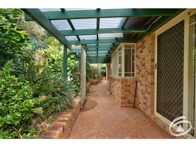 15 Eugenia Crescent, Redlynch QLD 4870