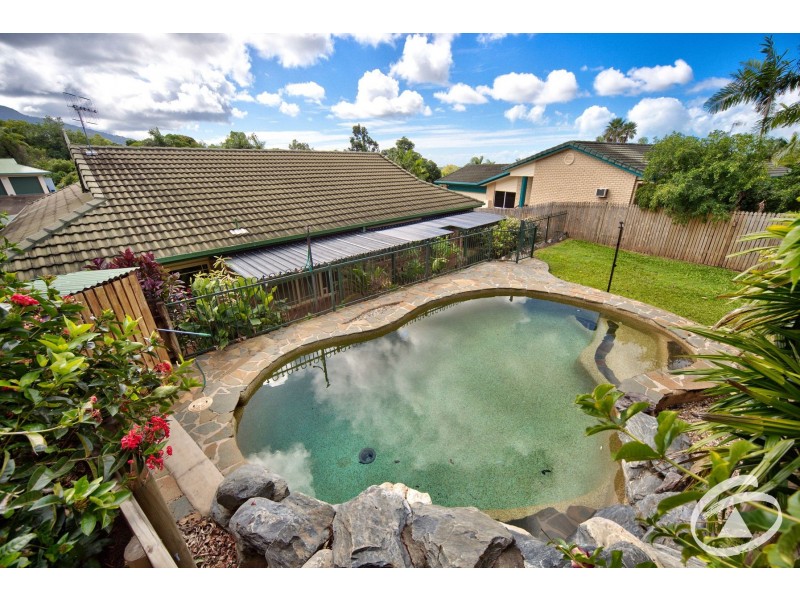 15 Eugenia Crescent, Redlynch QLD 4870
