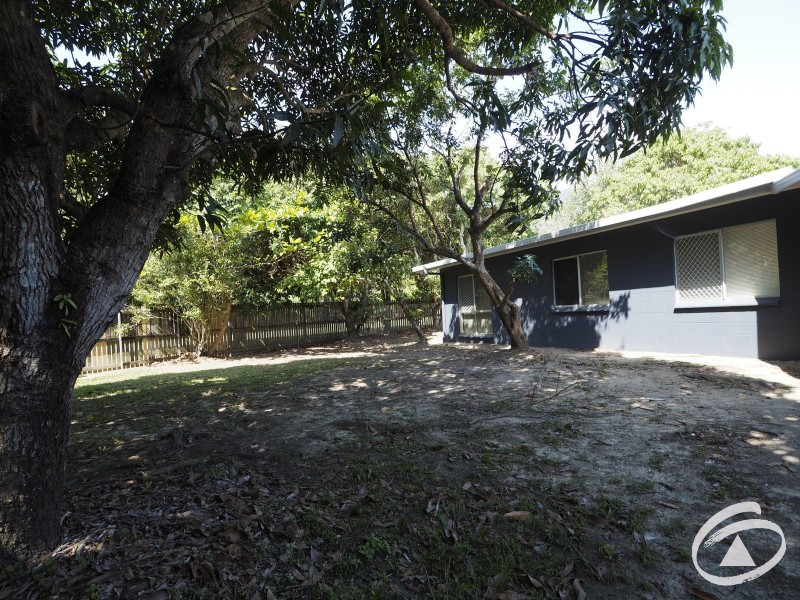 8 Avocado Close, Manoora QLD 4870