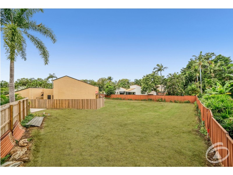 7 Lena Close, Clifton Beach QLD 4879