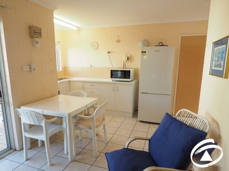 8/33 Rutherford Street, Yorkeys Knob QLD 4878