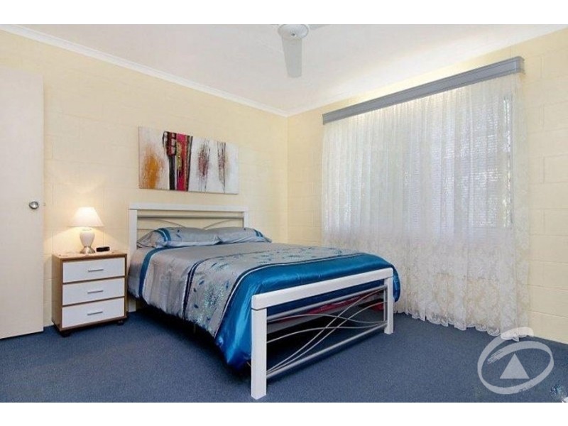 2/123 Oleander Street, Holloways Beach QLD 4878