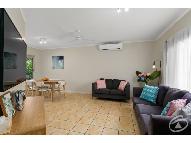 32 Dolphin Close, Kewarra Beach QLD 4879