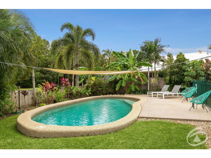 32 Dolphin Close, Kewarra Beach QLD 4879