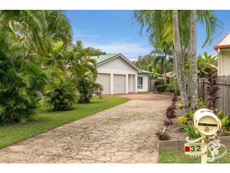 32 Dolphin Close, Kewarra Beach QLD 4879