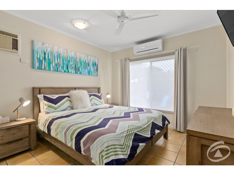 32 Dolphin Close, Kewarra Beach QLD 4879