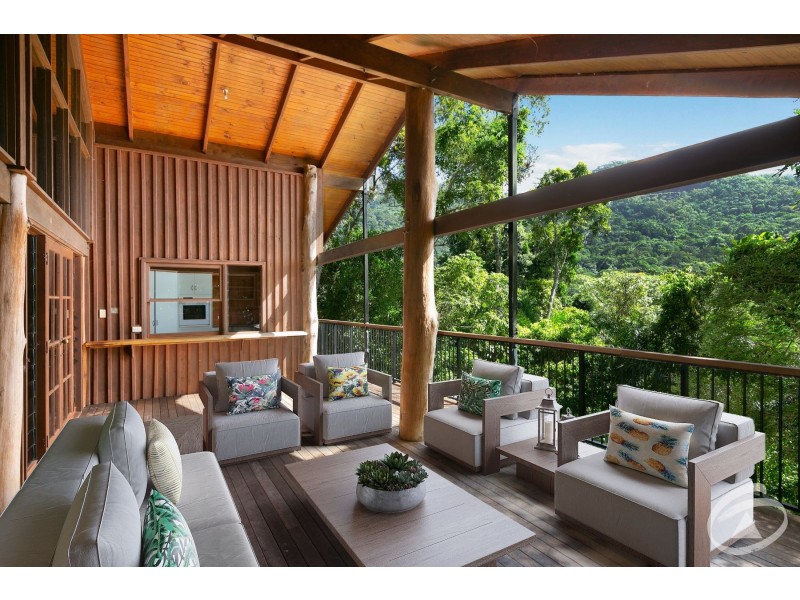 4 Cananga Close, Kamerunga QLD 4870