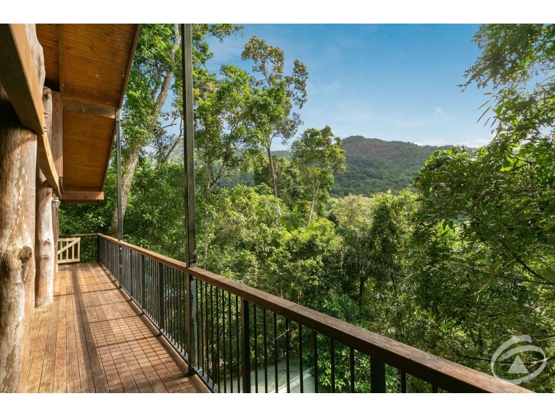 4 Cananga Close, Kamerunga QLD 4870