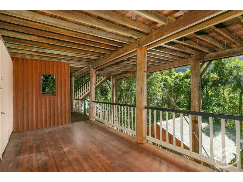 4 Cananga Close, Kamerunga QLD 4870