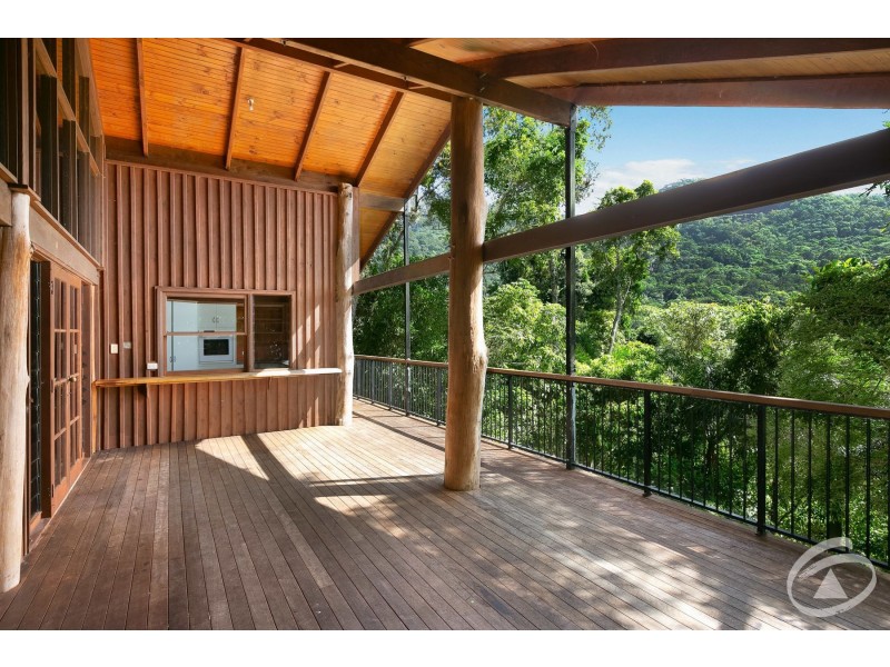 4 Cananga Close, Kamerunga QLD 4870