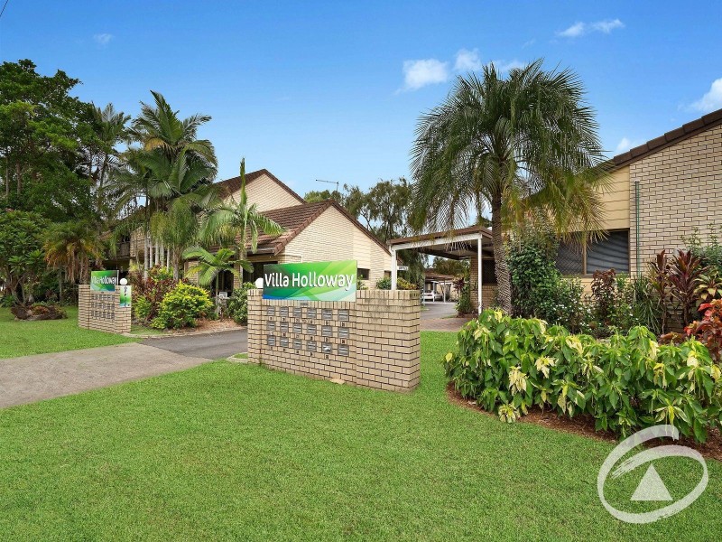 2/21 Poinciana Street, Holloways Beach QLD 4878