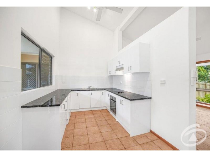 5 Lena Close, Clifton Beach QLD 4879