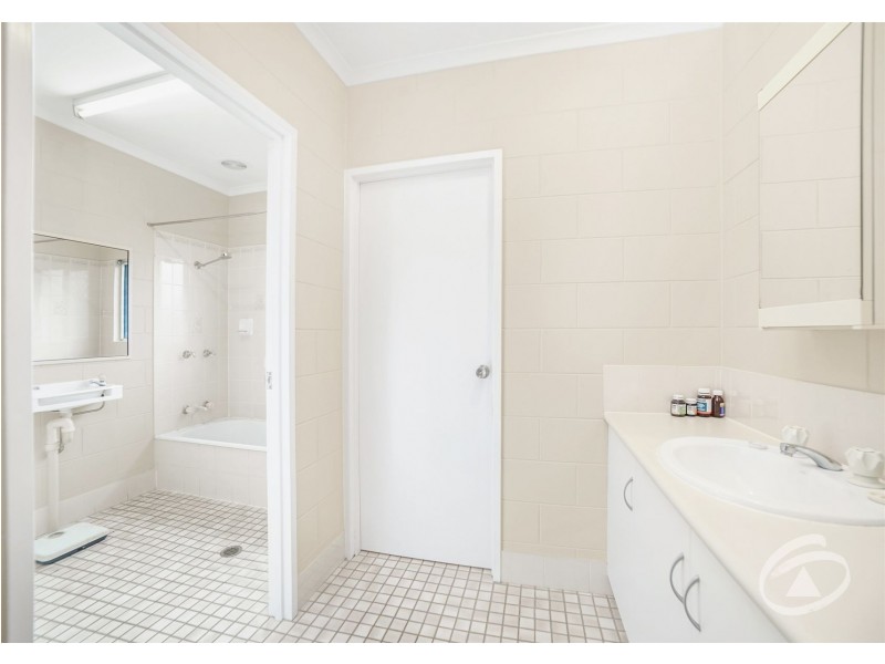 1 & 2/108 Cottesloe Drive, Kewarra Beach QLD 4879