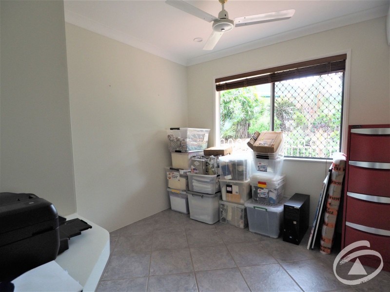 2 Ginger Close, Redlynch QLD 4870