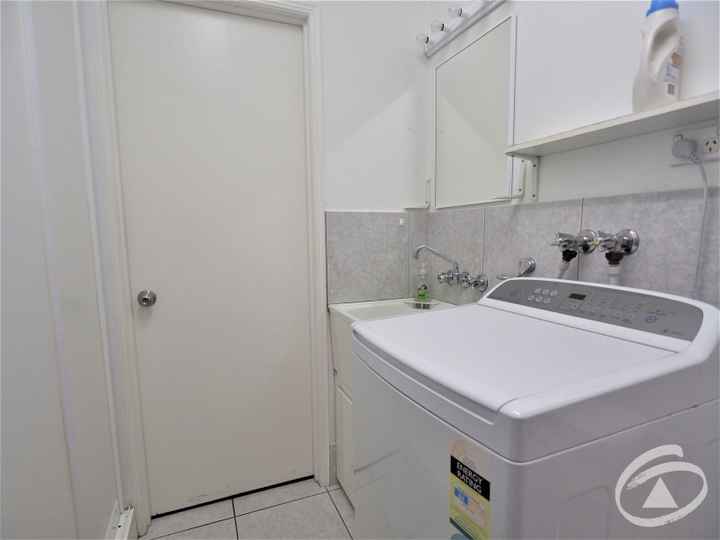 2 Ginger Close, Redlynch QLD 4870