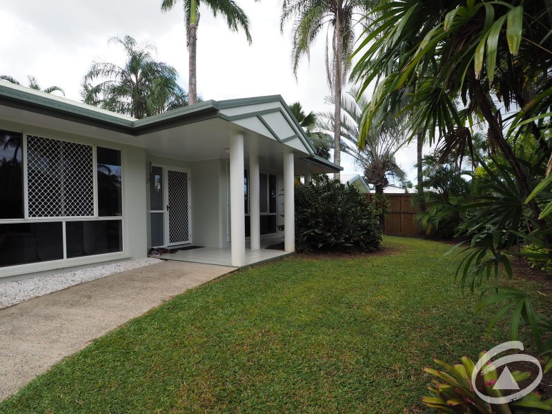 2 Ginger Close, Redlynch QLD 4870