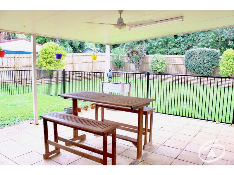 14 Peate Close, Edmonton QLD 4869