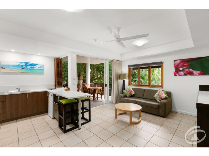 11/10-14 Amphora Street, Palm Cove QLD 4879
