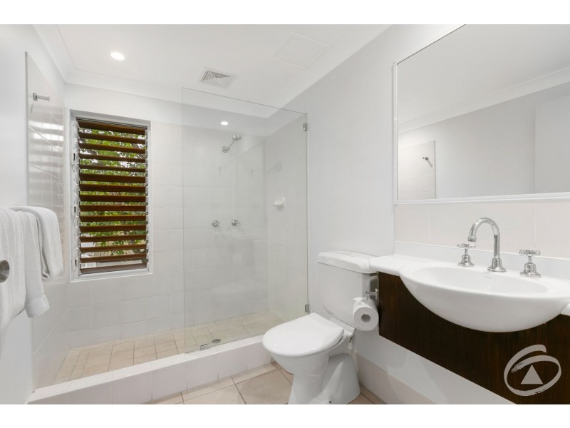 11/10-14 Amphora Street, Palm Cove QLD 4879