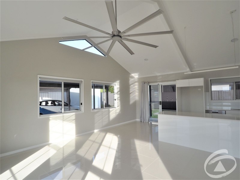 1 Kirsten Close, Woree QLD 4868