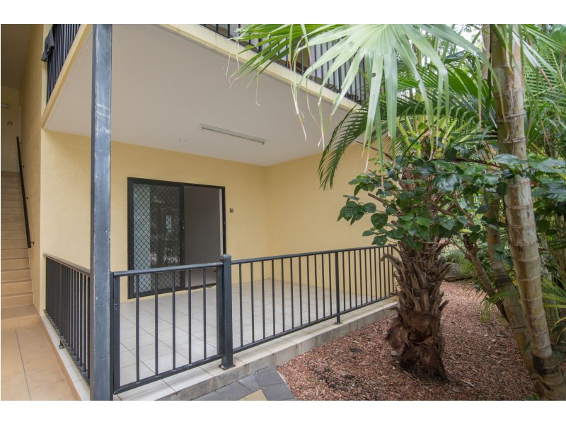 18/3-9 Stratford Parade, Stratford QLD 4870