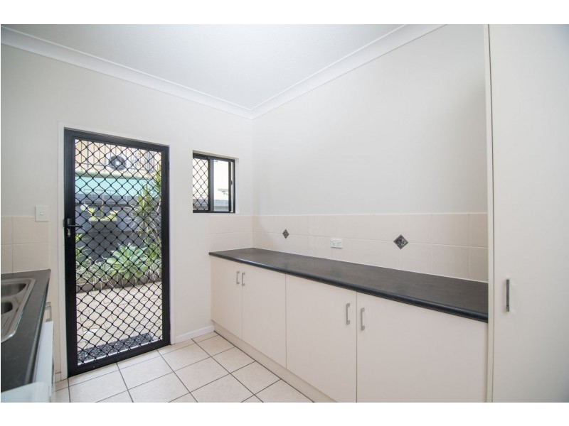 18/3-9 Stratford Parade, Stratford QLD 4870