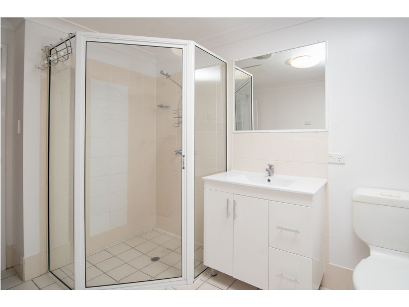 18/3-9 Stratford Parade, Stratford QLD 4870