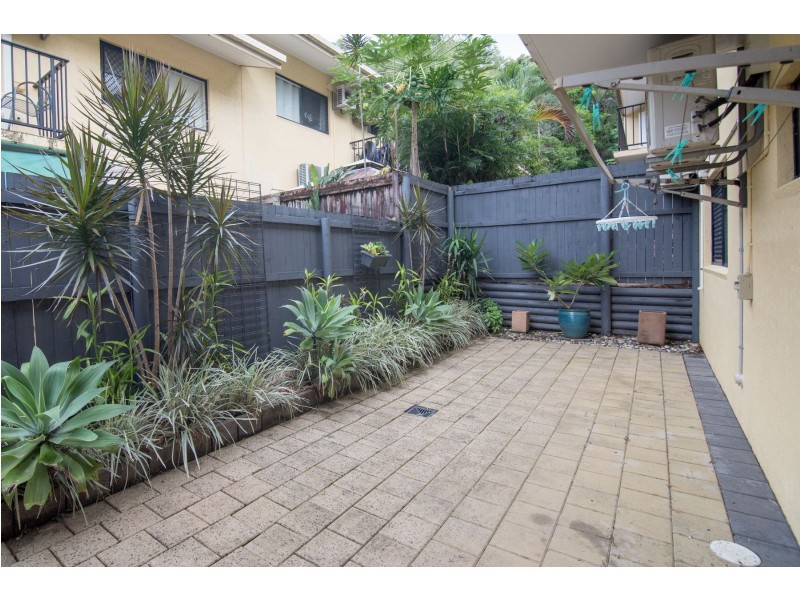 18/3-9 Stratford Parade, Stratford QLD 4870